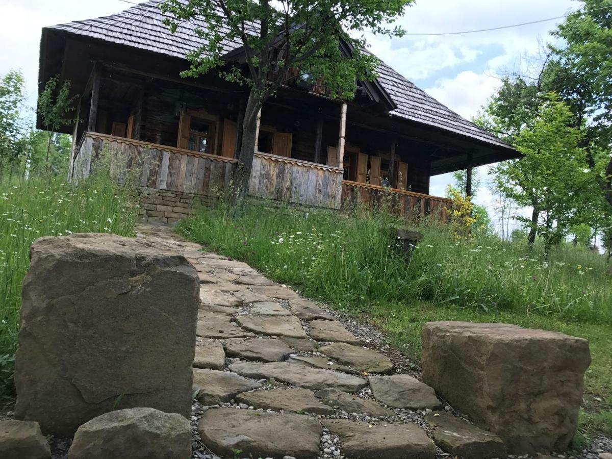 Granny'S House Villa Moisei Exterior photo